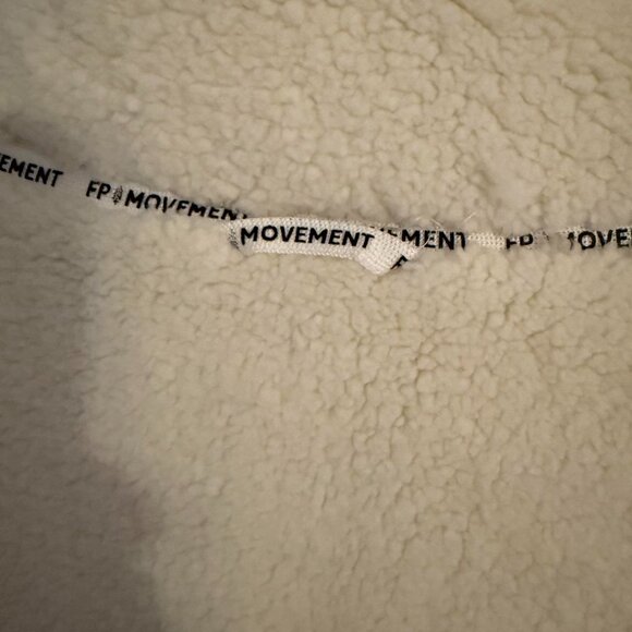 Free People Venture Out Reversible Quilted Puffer Vest . NWOT, size XS. - Picture 4 of 7